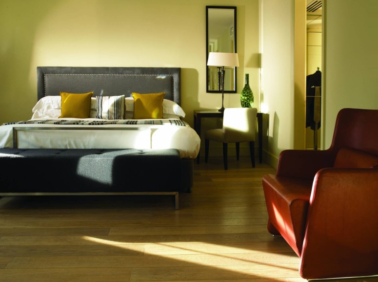 Bedroom Interior_Bedroom Furniture's_Bedroom Chairs_Leather Chair for Bedrooms_Contemporary Chairs for Bedrooms_Small Bedroom Ideas to Create a Stylish Space_interiors near me