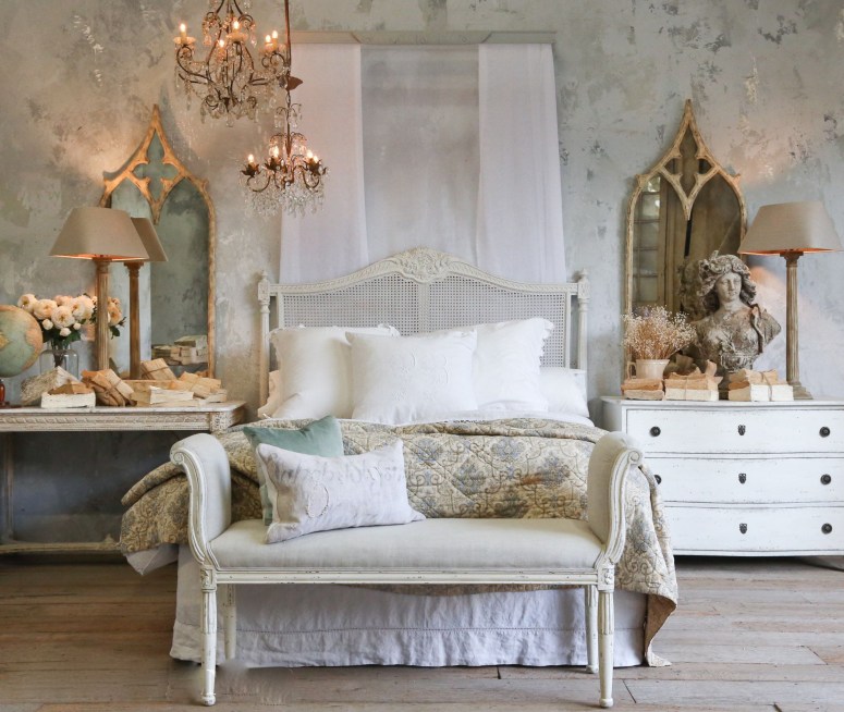 Bedroom Interior_Vintage Chair Design for Bedroom_Classical Chair Design Ideas for Bedroom_Chair Designs for Bedroom_Electronic City Interior Design